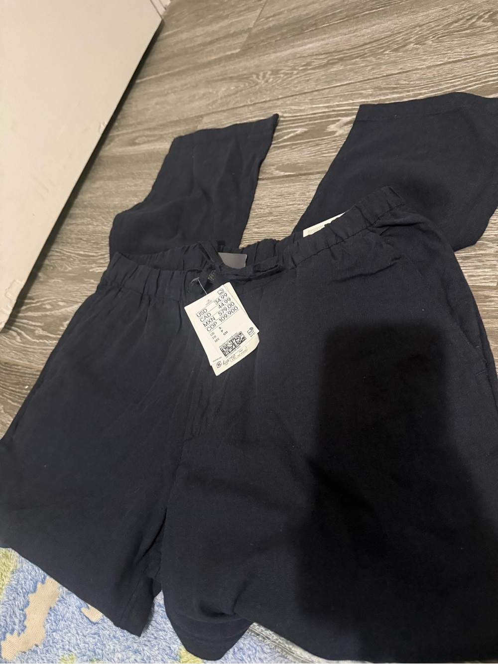 H&M Women's Black linen blend pants